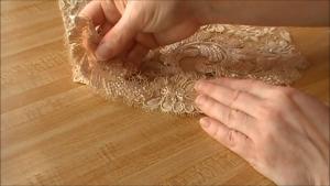 haute_couture_lacemaking.mp4_snapshot_03.54__2013.10.10_19.21.35_.jpg