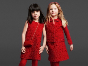 1381686398_dolce_and_gabbana_fw_2014_kids_collection_25.jpg