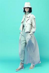 dieselblackgold_001.jpg