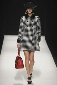moschino_023.jpg