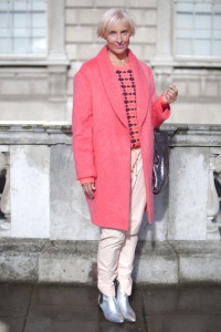 elle_02_lfw_street_style_day_one_v_xln_1.jpg