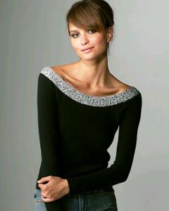 black_sweater___silver_decolte.jpg