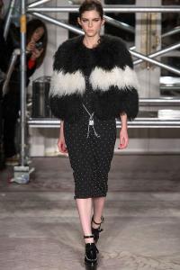 Moschino_Cheap___Chic.jpg
