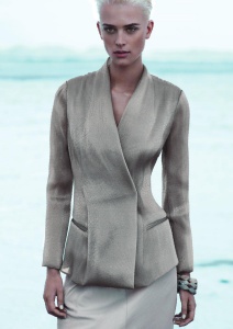 Giorgio_Armani_Spring_Summer_2012_12.jpg