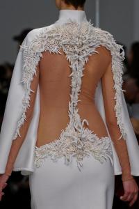 stephane_rolland_details_haute_couture_spring_2013_pfw17.jpg