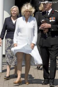 237399_camilla_parker_bowles_se_prend_pour_637x0_2.jpg