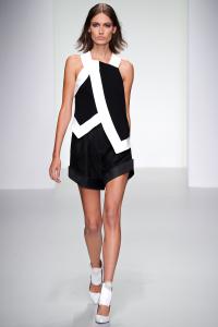 cdni.condenast.co.uk_2000x3000_Shows_SS2014_London_R_T_W_Jean_Pierre_Braganza_00030h.jpg