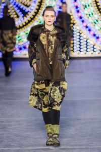 Kenzo_FALL_2011_RTW_PODIUM_004_runway.jpg