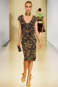 www.escada.com_home_2009_spring_summer__img_escada_collection_main_bild_15_m.jpg