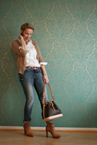 cute_outfits_for_women_over_40.jpg