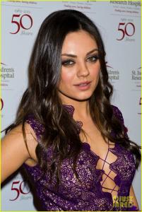mila_kunis_st_judes_08.jpg