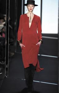 Diane_von_Furstenberg_Fall_2011_Red_Dress_Sigrid_Agren.jpg