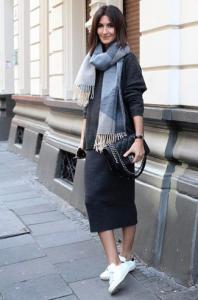 scarf_oversized_sweater_watch_crossbody_bag_midi_skirt_low_top_sneakers_large_9740.jpg
