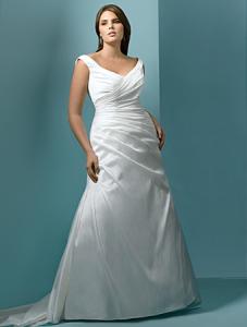 plus_size_bridal_gowns.jpg
