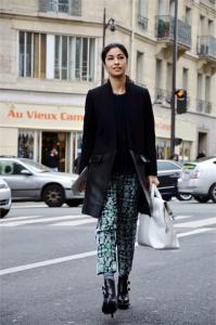 PRINT_PANTS_VOGUE_ITALIA_FASHION_WEEK_STREET_STYLE_CAROLINE_ISSA_LEATHER_TWO_TONE_JACKET_FLORAL_GEOMETRIC_PRINT_PHI_CREEPER_BOOTS_WHITE_3.1_PHILLIP_LIM_32_HOUR_BAG_.jpg