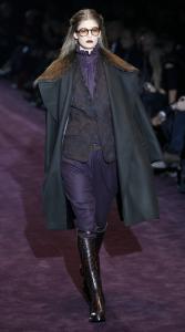 gucci_kicks_off_2012_milan_fashion_week_dramatic_dark_romance_line.jpg