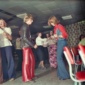 70s_Flared_Trousers.jpg.opt479x480o0_0s479x480.jpg