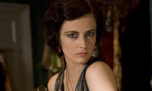 Eva_Green_in_Cracks_001.jpg