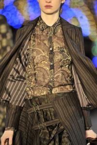 Kenzo_FALL_2011_RTW_details_012_runway.jpg