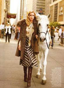 Raquel_Zimmermann_for_Vogue_US_August_2010_by_Inez_Vinoodh.jpg