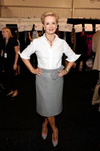 Carolina_Herrera_Heels_Pumps_fjUVhGM4HnCl.jpg