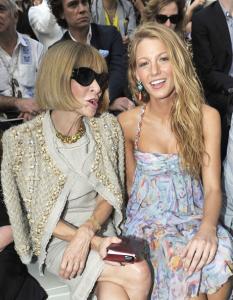 Anna_Wintour_Blake_Lively_Chanel_Fall_Winter_TX4r1Ezb6lVl.jpg